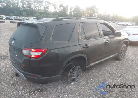 2025 Honda Pilot Trailsport из США, поврежденный, VIN 5FNYG1H65SB026501